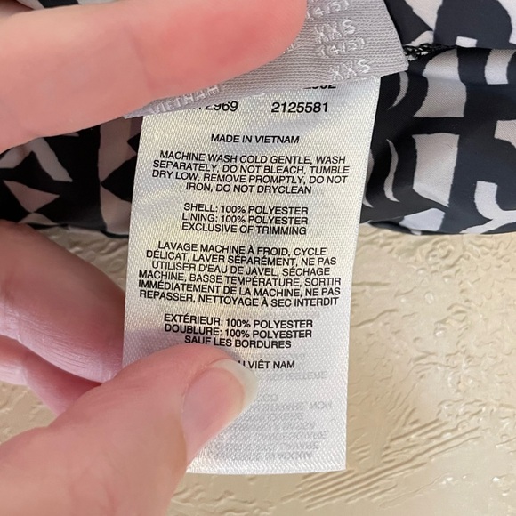 NWT Columbia girls Hakatai Reversible vest sz 10/12 - Picture 2 of 6